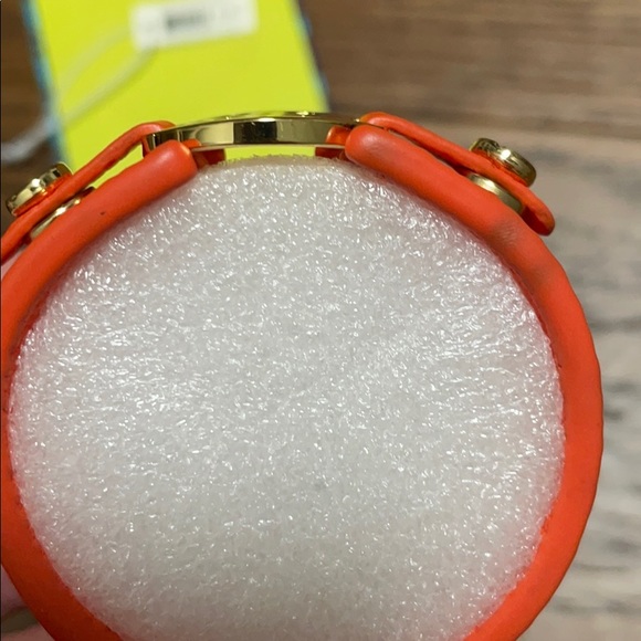 Tory Burch bracelet - Picture 6 of 7